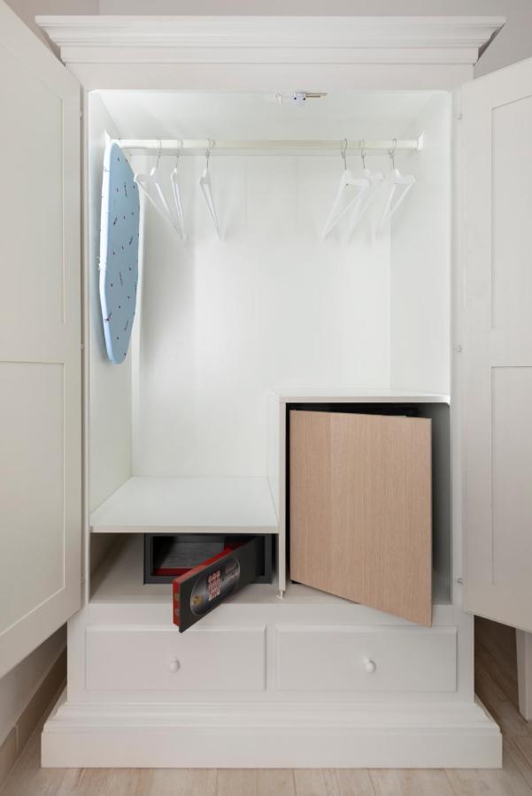 Primus Monti Suites ภายนอก รูปภาพ